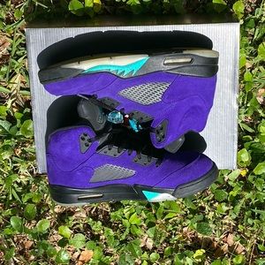 Jordan 5 alternate grape